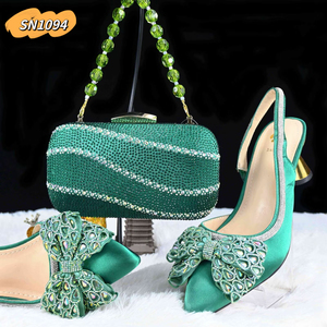 Nouvelle Mode Sac à Main pour <span class=keywords><strong>Femme</strong></span> et Ensemble Chaussures à Talons Bas Assortis pour Soirée Africaine Style Italien - Product Image 4