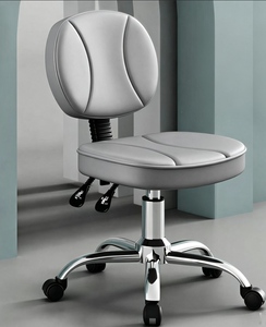 Sillón de Barbero Moderno de Cuero, Silla de Estilismo Ajustable con Ruedas para Salón de Belleza y Estudio - Product Image 5