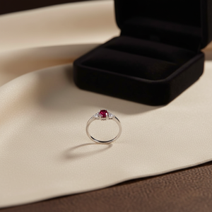 Anello di Promessa da Donna in Platino 18K con Tormalina Rossa Naturale 1,25 Carati, Diamante Bianco 0,24 Carati e Rubino Rosso in Oro Bianco - Product Image 5