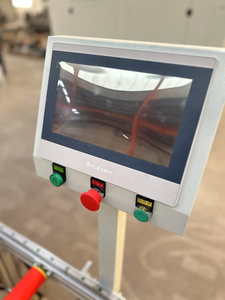 Machine de fabrication de fenêtres et de portes en aluminium et PVC avec cadre de positionnement CNC - Product Image 2