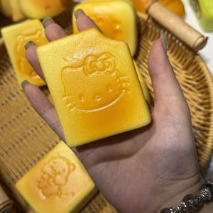 NOUVEAU Jouet Squishy en PU collant, série de biscuits cuits, viral sur Instagram, à thème alimentaire, anti-stress pour enfants et adultes, améliore l'humeur et favorise la thérapie - Product Image 2