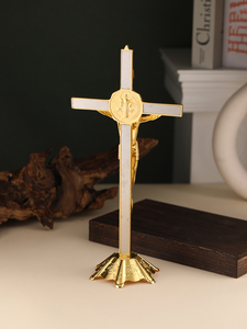 Croce Cristiana in Lega di Zinco Placcata Oro, Disponibile in Quattro Colori, Decorazione Religiosa Intagliata per Casa, Regalo Cattolico - Product Image 6