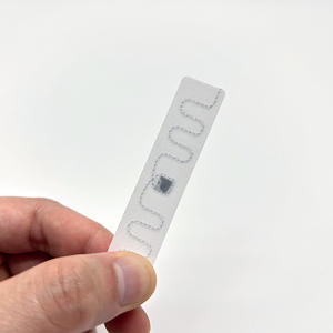 Étiquette RFID UHF longue portée TF8510 860-960 MHz 10 m pour le suivi des textiles, du linge et des vêtements, puce U8/U9 70*15 mm - Product Image 4