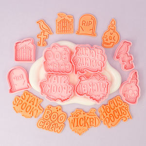 Molde de galleta de dibujos animados 3D de la serie de Halloween, Puerta de Hierro impresa con calabaza DIY, tumba de esqueleto, galleta de <span class=keywords><strong>cuervo</strong></span> para herramientas de galletas - Product Image 1