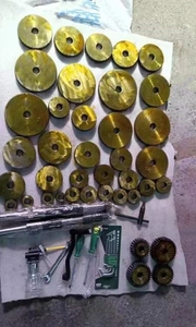 เครื่องจักรกลึงเฟืองปรับแรงดันได้ 6 แม่พิมพ์ รุ่น Y3150 - Product Image 3