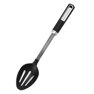 Schlussverkauf edelstahl-Schlitzlöffel kann individuelles Logo haben Schlitzlöffel für Küchenwerkzeuge mit schwarzem Griff