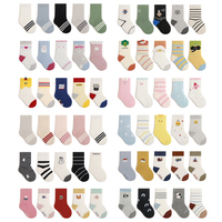 Lot de 5 paires de chaussettes mi-mollet pour enfants, nouvelle collection 2026, en coton doux, pour bébés, motif dessin animé mignon, chaussettes d'école rayées, pour l'automne et le printemps, âge 0-8 ans