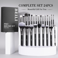 Pinceaux de maquillage professionnels de haute qualité avec manche en bois, pour poudre, blush, highlighter, contour et sourcils