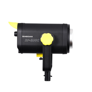 Ventes directes d'usine 2700K-6500K CRI 95 + TLCI 96 + Bowens Mount et App Control Projecteur de studio professionnel à distance - Product Image 2