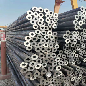 Tuyau en acier sans soudure noir peint, <span class=keywords><strong>tube</strong></span> rond en acier au carbone Sch40 A106 Gr.B, directement de l'usine, pour la construction et les pipelines - Product Image 3