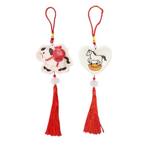 Pendentif d'aromathérapie en loofah naturel brodé, motif poney et danse du lion, avec pompon, pour décoration de voiture, en matériau écologique, souvenir - Product Image 5