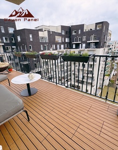 Los pisos de madera y plástico antienvejecimiento WPC más vendidos de Wayon son adecuados para balcones y piscinas. - Product Image 4