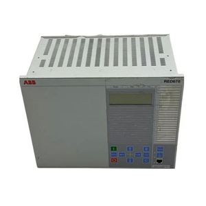 IED de protection différentielle de ligne haute précision RED670 1MRK004810-AC - Product Image 1