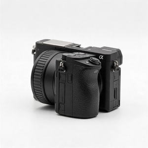Cámara sin Espejo Usada A6600 24MP APS-C con Estabilización de 5 Ejes, Video <span class=keywords><strong>4K</strong></span>, Eye AF, 11fps, Batería de Larga Duración, Pro WiFi, BT, EVF para Lentes E-Mount - Product Image 3