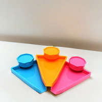 Broyeur manuel moderne en plastique à 2 couches CANNA CNPG0037 pour herbes et tabac sec avec plateau de roulage triangulaire et entonnoir – Vente en gros