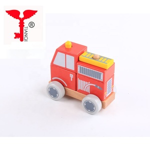 Rojo fuego del coche del motor de los niños bloques juego de bloques de madera de juguete - Product Image 1