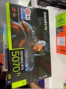 การ์ดจอ RTX 5070 Ti 16GB GDDR7 3X OC Fan สำหรับเล่นเกมและเวิร์กสเตชัน 256 บิต PCI 4.0 16X DirectX 12 2497MHz RTX 5070 Ti - Product Image 6