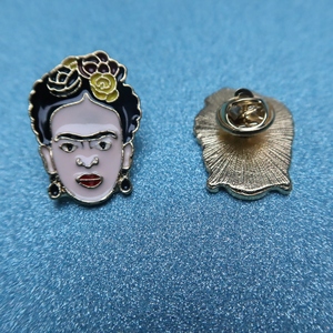 Pins de solapa de anime Insignia de un famoso pintor mexicano - Product Image 2