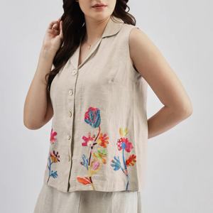 Ensemble deux pièces décontracté en lin brodé pour femme, motif floral, idéal pour les vacances, vente en gros sur mesure - Product Image 4