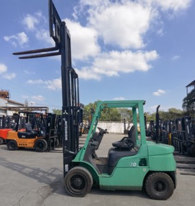 Montacargas Diésel Mitsubishi FD30 Usado de 3 Toneladas Ampliamente Utilizado en Talleres y Centros de Distribución - Product Image 2