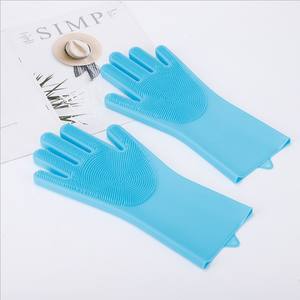 Fabricante al por mayor (paquete de 2) Magic Silicone Body guantes de baño para mascotas para Animal Perfect Bathe Shampoo Dog & Cat Brush Guantes - Product Image 5