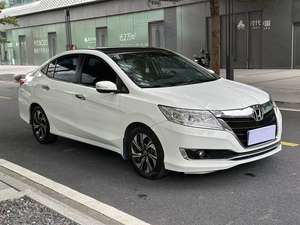 Honda Crider 1.8L CVT Luxe 2018 d'occasion, empattement, sièges en cuir, Bluetooth, caméra de recul, conduite à gauche, couleur foncée - Product Image 2