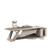 Bureau de direction en bois de luxe léger et ensemble de chaises avec finition bureau de direction au design moderne Table de patron