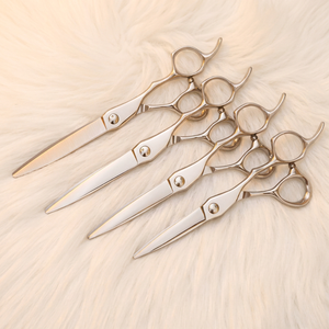 Juego de Tijeras de Peluquería Profesionales de Alta Calidad a Precio de Fábrica, 4 Piezas con Punta Redonda de 28 Dientes para Diestros, para Peluquería - Product Image 3