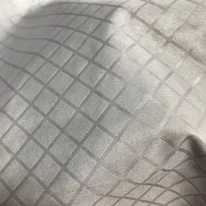 Vente en gros de tissu de drap de lit en microfibre gaufré brossé 100% polyester pour hôtel