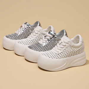 Chaussures décontractées à semelle épaisse de style coréen pour femmes, nouvelle collection 2026, baskets blanches en maille tissée, souples, respirantes et polyvalentes - Product Image 4