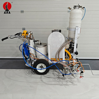 Machine de marquage routier à pulvérisation à froid autopropulsée LXD 12L avec guidage laser et épandeur de billes de verre pour les parkings