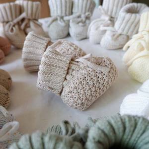 Chaussettes faites à la main Crochet <span class=keywords><strong>tricot</strong></span> bébé chaussons unisexe coton biologique nouveau-né antidérapant semelle souple chaussettes enfants literie - Product Image 5