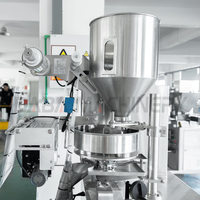 Machine d'emballage VFFS à commande servo pour granulés, idéale pour l'emballage de sucre en bâtonnets, déshydratants, noix, haricots et petits sachets