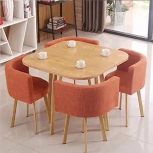 모조리 공간 무료 테이블 의자-무료 샘플 싼 4 의자 식당 테이블 세트 현대 럭셔리 나무 식탁 세트