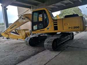 รถขุดมือสองยี่ห้อ KOMATSU รุ่น PC200 สำหรับขาย - Product Image 4