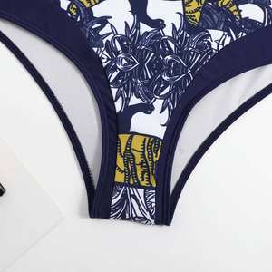 Fabricant <span class=keywords><strong>de</strong></span> maillots <span class=keywords><strong>de</strong></span> <span class=keywords><strong>bain</strong></span> modernes Sarong Beachwear <span class=keywords><strong>Maillot</strong></span> <span class=keywords><strong>de</strong></span> <span class=keywords><strong>bain</strong></span> personnalisé à imprimé floral avec bretelles à volants en V profond avec couvertures - Product Image 6