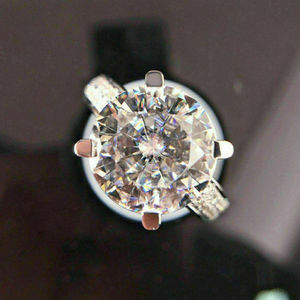 Anello di Diamanti F1351 in Oro Bianco, Taglio Brillante Naturale Rotondo, Colore G, Gioiello di Fidanzamento per Donne - Product Image 3