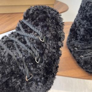 Bottes d'hiver unisexes de luxe de haute qualité avec logo de designer personnalisé, bottes mi-hautes confortables antidérapantes, chaussures de course - Product Image 3