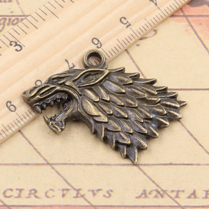 Charms Ice and Fire Dire <span class=keywords><strong>Wolf</strong></span> 32x44mm Ajuste hecho a mano, colgantes de Color plata tibetana Vintage, DIY para collar de pulsera - Product Image 5
