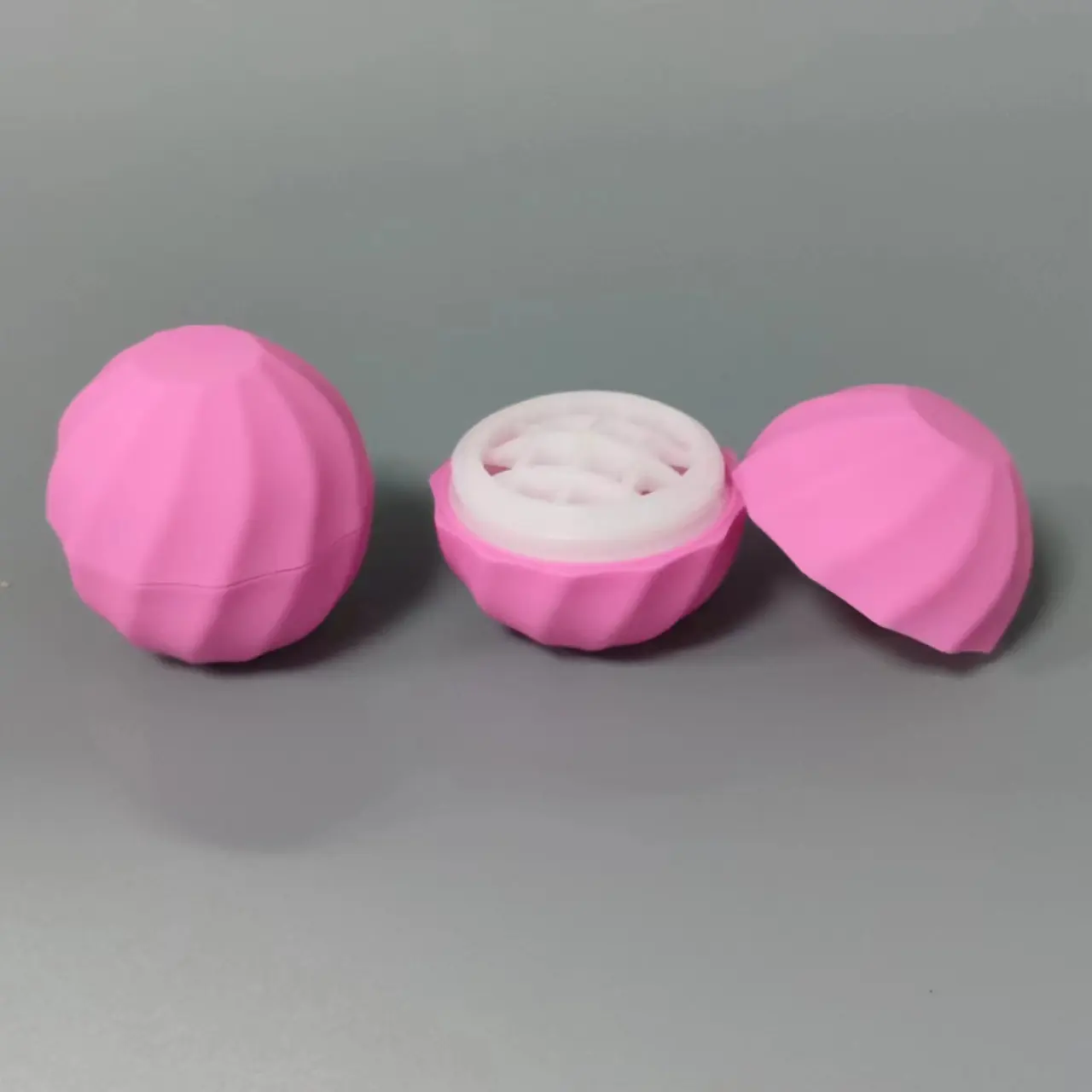 7g 0.25oz boş plastik dudak balsamı kapaklı kavanoz küre yuvarlak top şekli konteynerler vidalı kapak ruj kavanoz