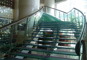 <span class=keywords><strong>Verre</strong></span> <span class=keywords><strong>feuilleté</strong></span> trempé pour garde-corps de balcon, piscine, escaliers, portes et fenêtres, mur-rideau en <span class=keywords><strong>verre</strong></span> <span class=keywords><strong>feuilleté</strong></span> trempé - Product Image 3