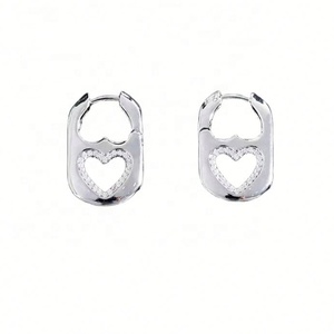 Boucles d'oreilles personnalisées en acier inoxydable poli miroir, style créoles faciles à enfiler, bijoux de mode, vente chaude - Product Image 1