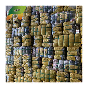 Balle di Abbigliamento Usato Misto di <span class=keywords><strong>Seconda</strong></span> Mano da Uomo di Marca, Provenienza Regno Unito, Dubai 2a Scelta, 45kg-50kg - Product Image 1