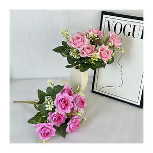 QYYM-330 7 têtes de roses en velours Arrangements de mariage de fleurs artificielles Design Ins haut de gamme Décor à la maison Roses simulées - Product Image 1