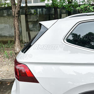 2 pièces Aileron latéral de fenêtre arrière de voiture pour Volkswagen Tiguan Rline MK2 2017 2018 2019 2020 2021 Accessoires de style automobile - Product Image 4