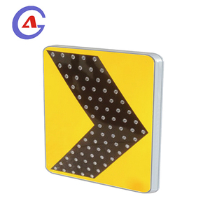 Señales de Advertencia Solares con Luz para Seguridad Vial - Product Image 1