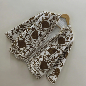 Chaqueta de algodón texturizado blanco premium con bordado floral tradicional marrón hecho a mano para mujer, elegante chaqueta Rajasthani. - Product Image 1