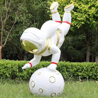 Statue d'astronaute créative en fibre de verre et résine pour décoration de salon, Ornement de mariage