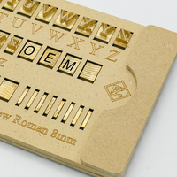 Polices sur mesure 26 pièces Alphabet lettres ensemble de timbres en cuir lettres timbre feuille chaude timbre numérique cuivre moule avec fente en T