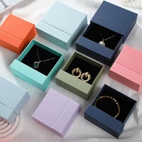 Boîte d'emballage personnalisée pour bijoux, boîte à boucles d'oreilles, boîte à bagues, boîte en papier pour bijoux, boîte cadeau pour colliers